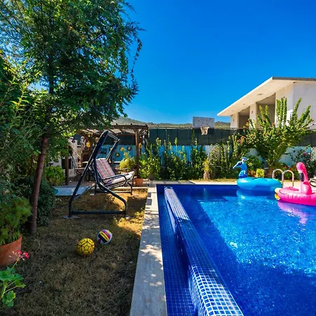 Villa Eco Garden *